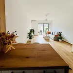 Plant House Τίρανα